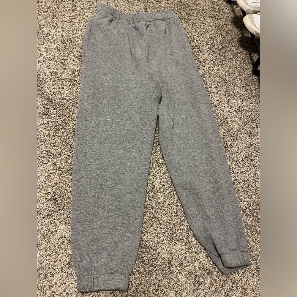 basic grey sweatpants